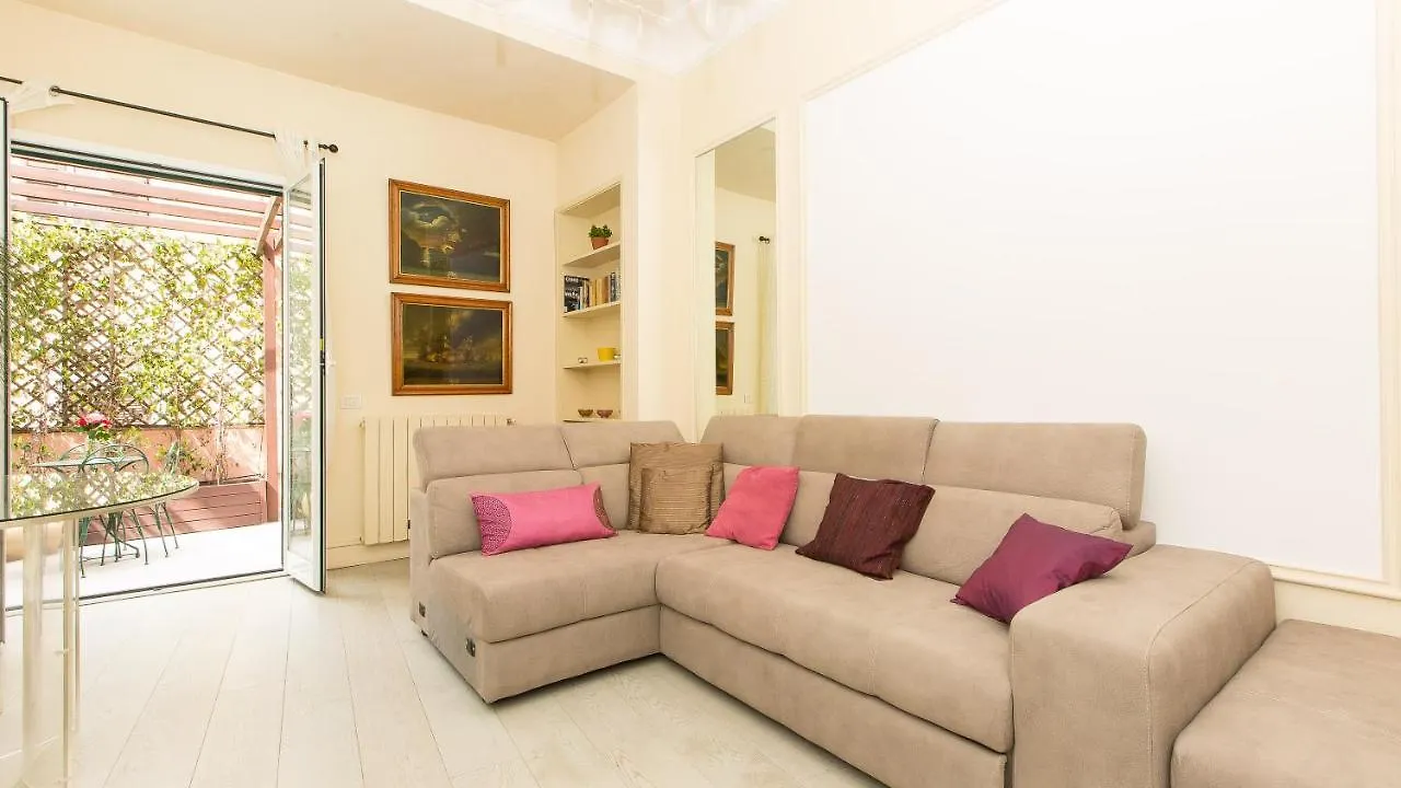 Augustus Terrace Deluxe Apartment Rome